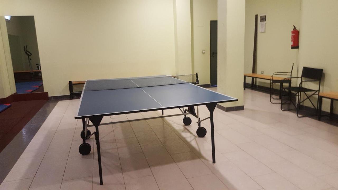 Apartament Piso Zona Hospital 6 Personas Oviedo Zewnętrze zdjęcie