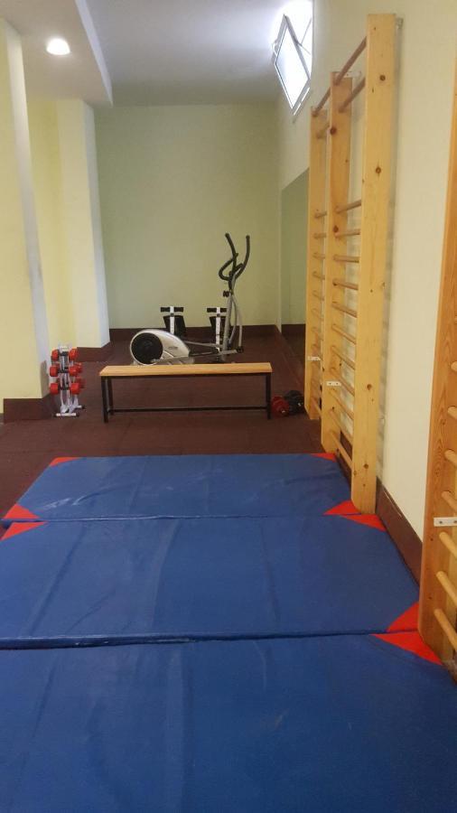 Apartament Piso Zona Hospital 6 Personas Oviedo Zewnętrze zdjęcie
