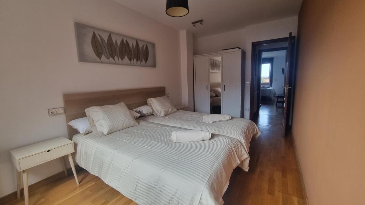 Apartament Piso Zona Hospital 6 Personas Oviedo Zewnętrze zdjęcie