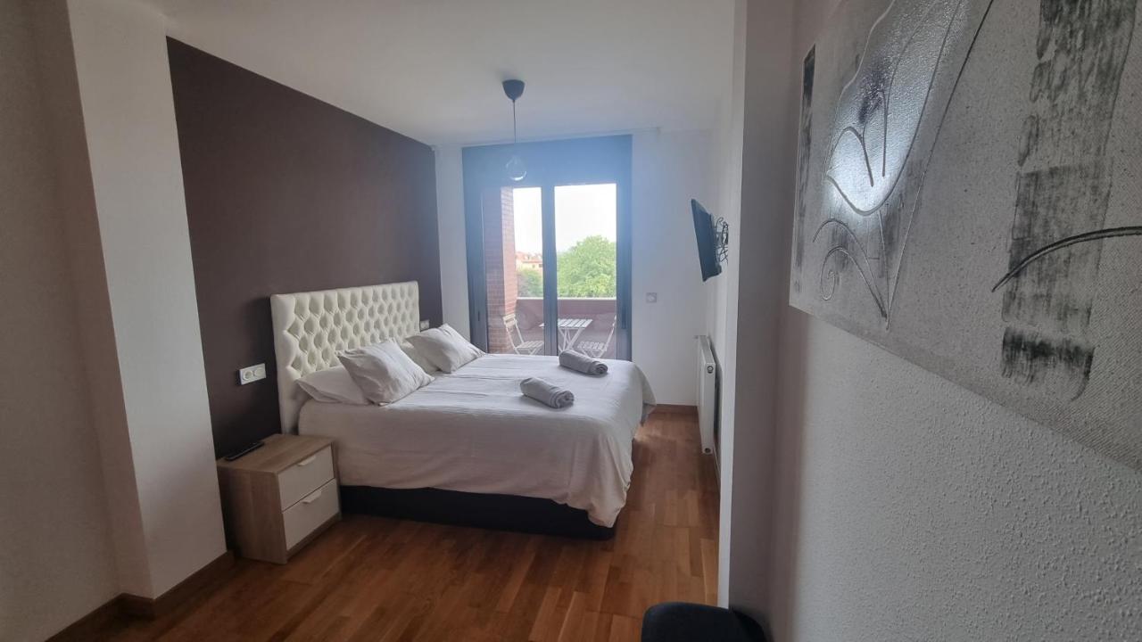 Apartament Piso Zona Hospital 6 Personas Oviedo Zewnętrze zdjęcie